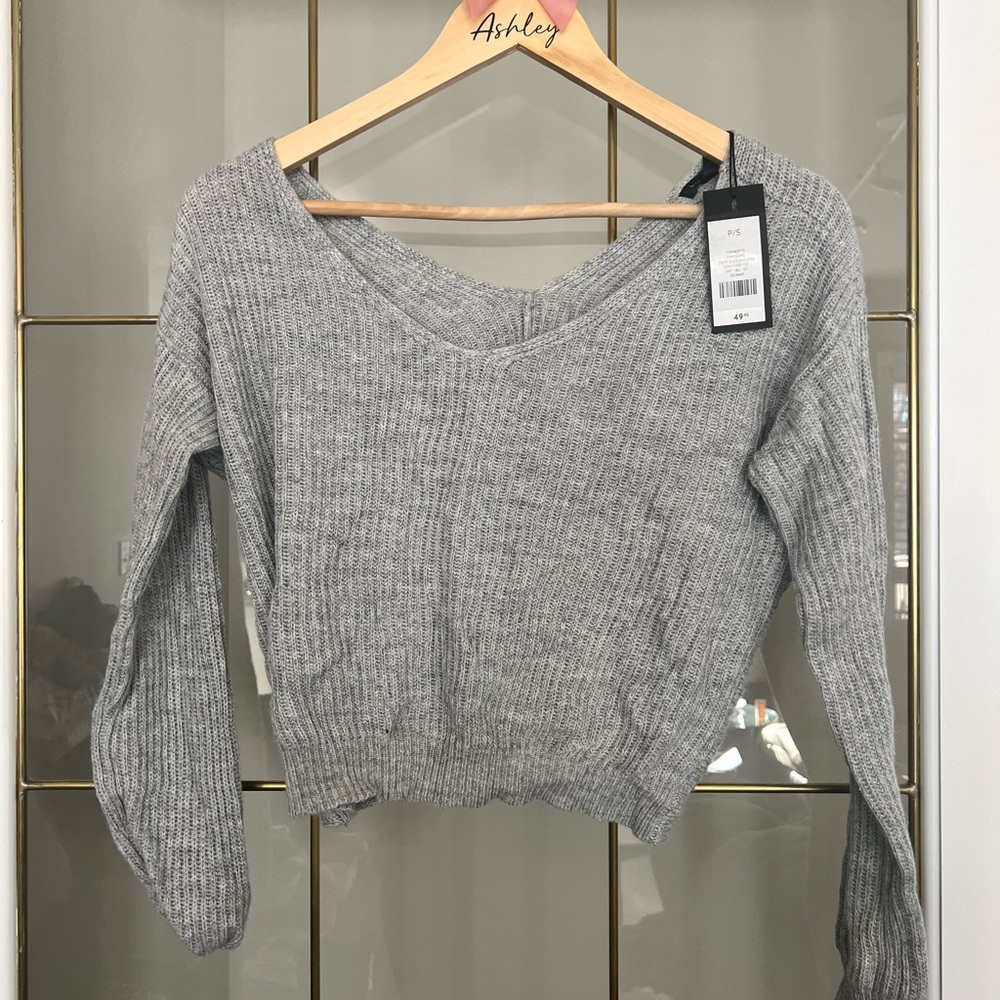 Garage Sweater with Twist